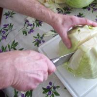 Как солить капусту в бочке Засолка капусты в пластиковых бочках холодным способом